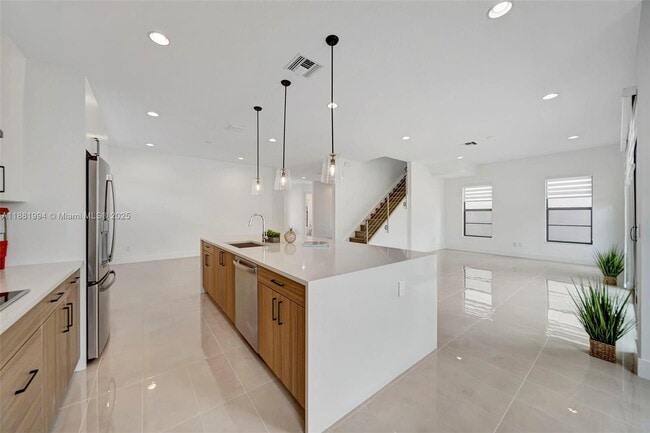 Building Photo - 1454 NW 23rd St
