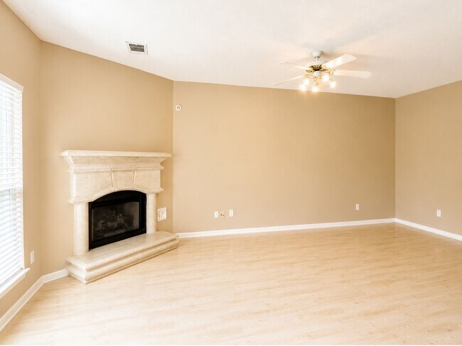 Building Photo - 17202 Desert Maize Ln