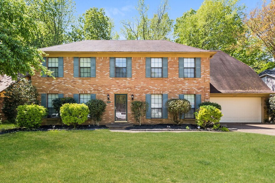 Primary Photo - 8169 Cairn Dr