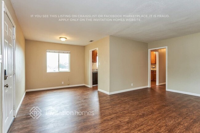 Building Photo - 500 Baywood Dr