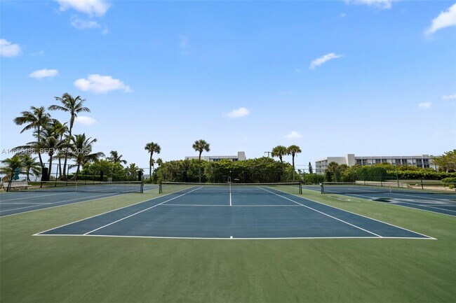 Building Photo - 5000 N Ocean Blvd