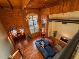 Building Photo - 494 Woonasquatucket Ave