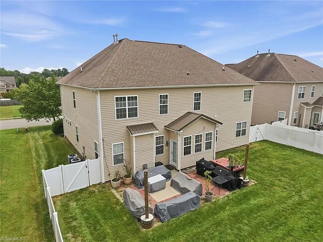Building Photo - Lease OR Lease to Own