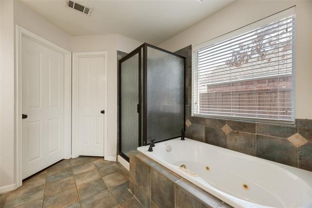 Building Photo - 7616 Jennifer Ln