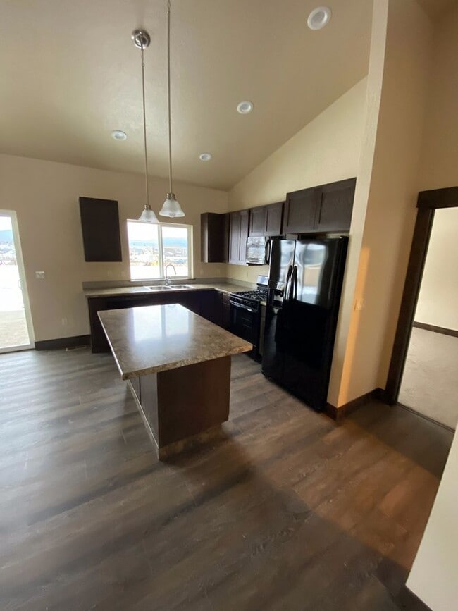 Building Photo - SINGLE FAMILY HOME ON GUY RD (APP#118)