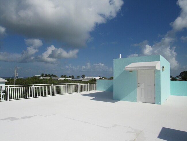 Building Photo - 103 Starfish Ln