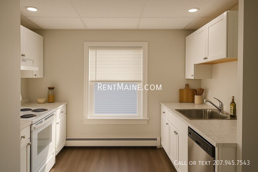 Primary Photo - 109 Main Rd N