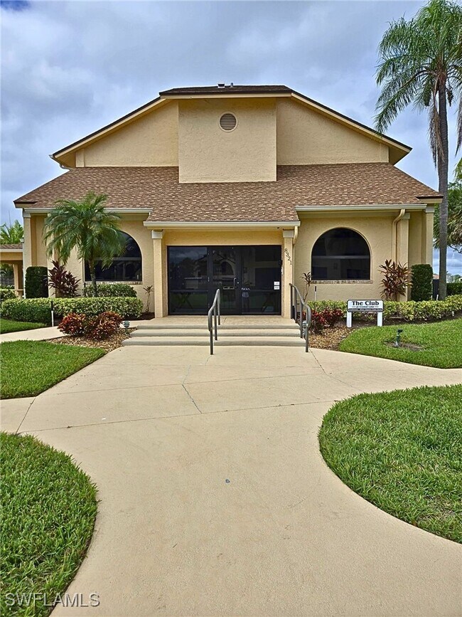 Building Photo - 8445 Charter Club Cir