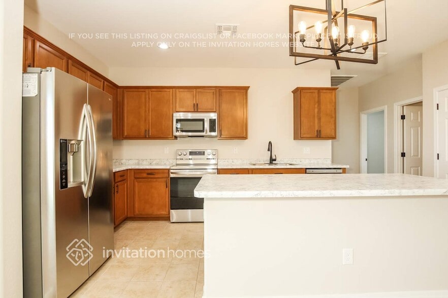 Building Photo - 17581 W Via De Luna Dr