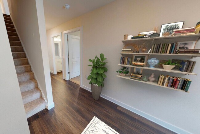 Building Photo - Willet | 4 Bed 3.5 Bath | Garage | 2287 sf | $3120 - $3432 | 8, 9, 13, 14, and 15 month lease terms
