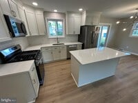 Building Photo - 7504 Gresham St