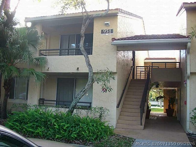 Building Photo - 931 Lyons Rd
