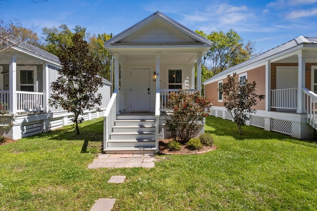 Building Photo - 1911 Government St