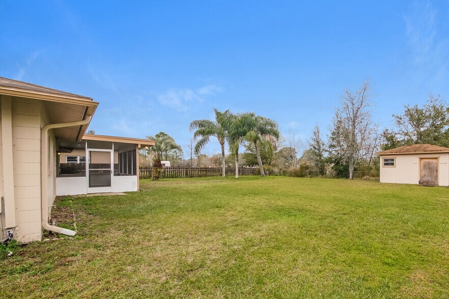 Building Photo - 2141 Kendall Ct