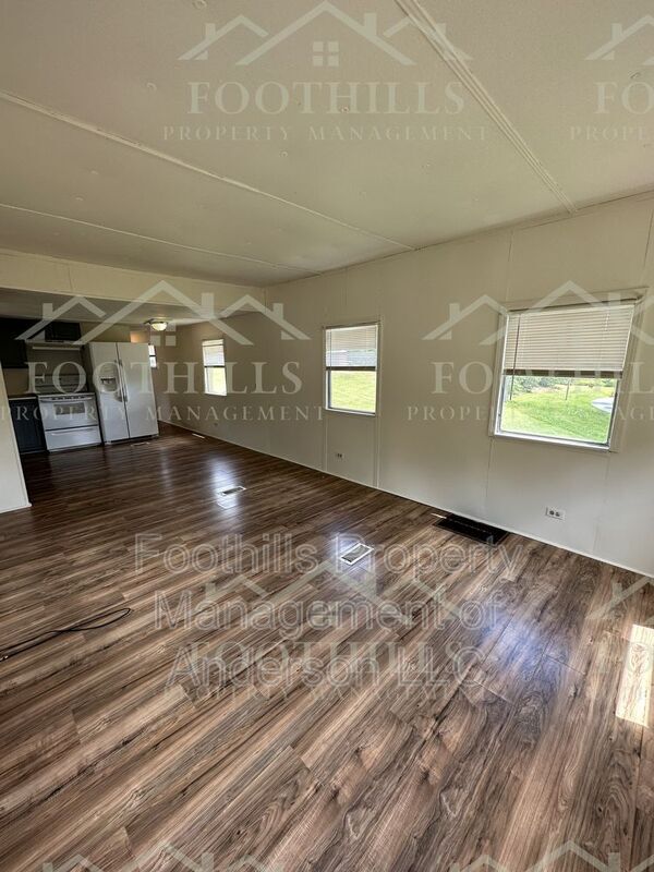 Building Photo - 1478 Greenfield Rd
