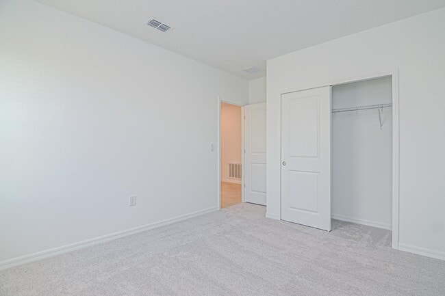 Building Photo - 4744 Babys Breath Pl