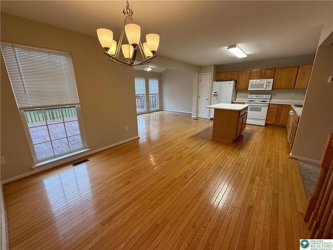 Building Photo - 4046 Clubhouse Ct