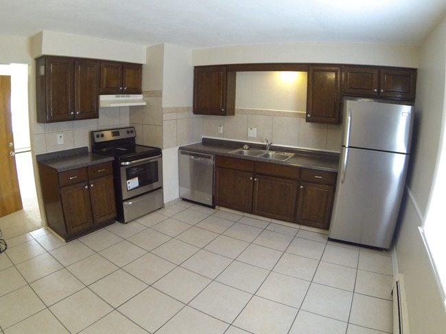 Building Photo - 440 Mathews Rd