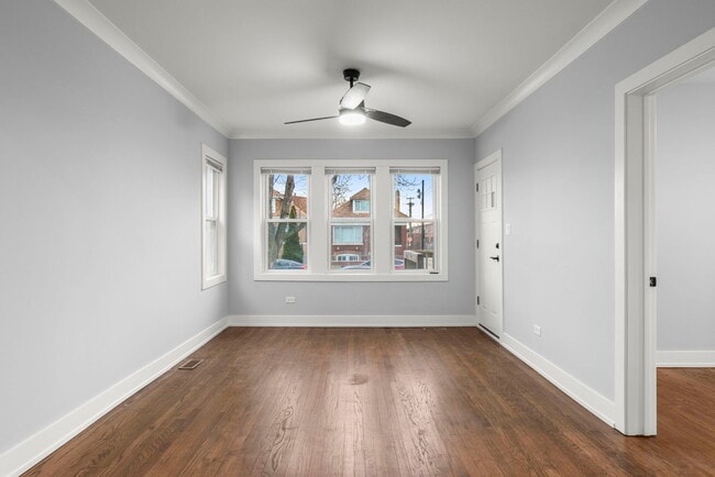 Building Photo - 5542 W 64th St