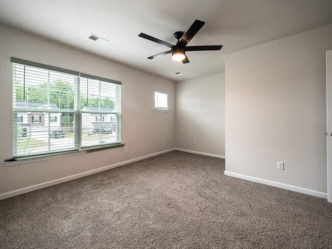 Building Photo - 1830 Lacebark Dr