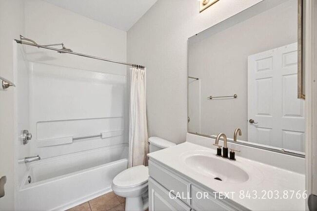 Building Photo - 1589 Cambridge Lakes Dr