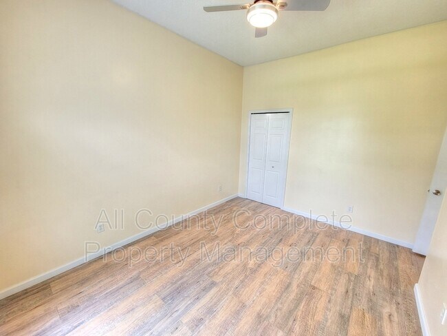 Building Photo - 433 Casheros Cove Dr