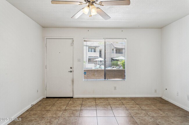 Building Photo - 5995 N 78th St