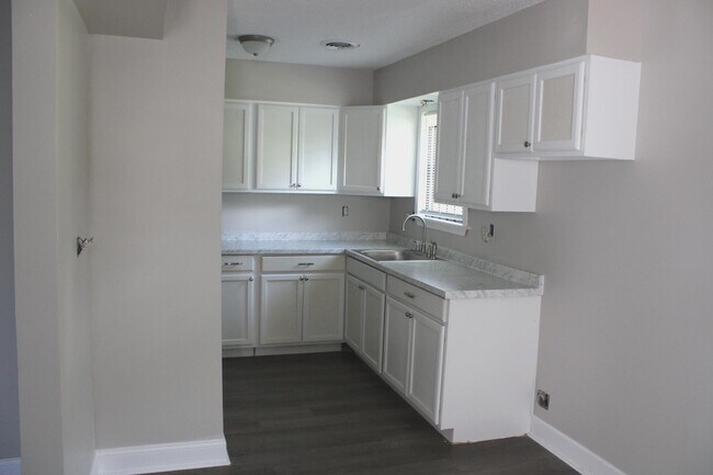 Building Photo - 3758 Wolf Trail Dr