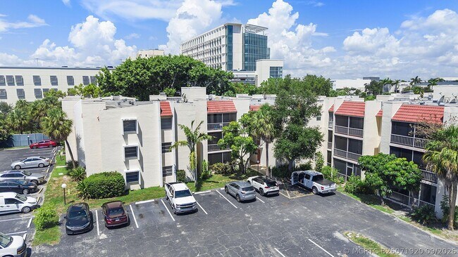 Building Photo - 632 NW 13th St