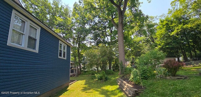 Building Photo - 34 Vandermark Ave