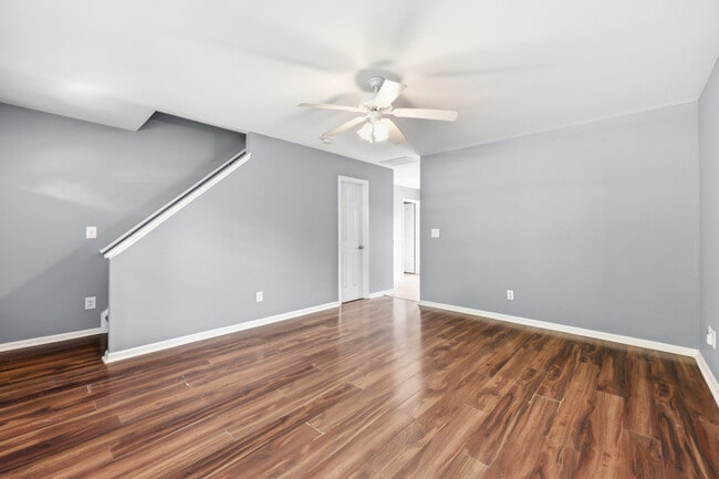 Building Photo - 3911 Hathaway Hills Dr