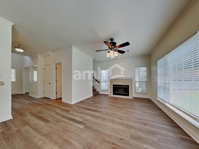 Building Photo - 7036 Sage Ln