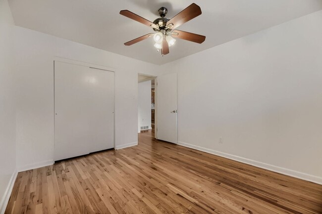 Building Photo - Cozy 2 bed/1 bath near Wash Park! Available NOW!