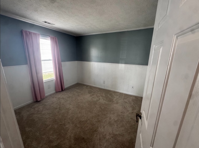 Building Photo - 778 Kingston Cir