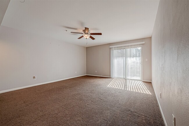 Building Photo - 8415 Hearth Dr