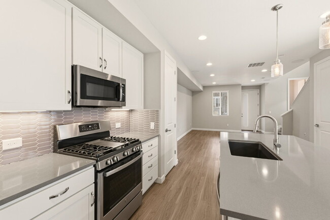 Building Photo - New Build - Brand New Rental - 3 Bedroom 2.5 Bathroom available TODAY!