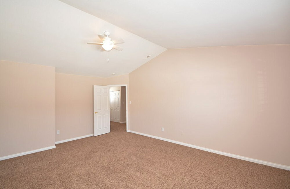 Building Photo - 1848 Ernest Dr