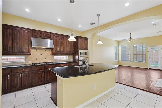 Building Photo - 304 Sir Brine Dr