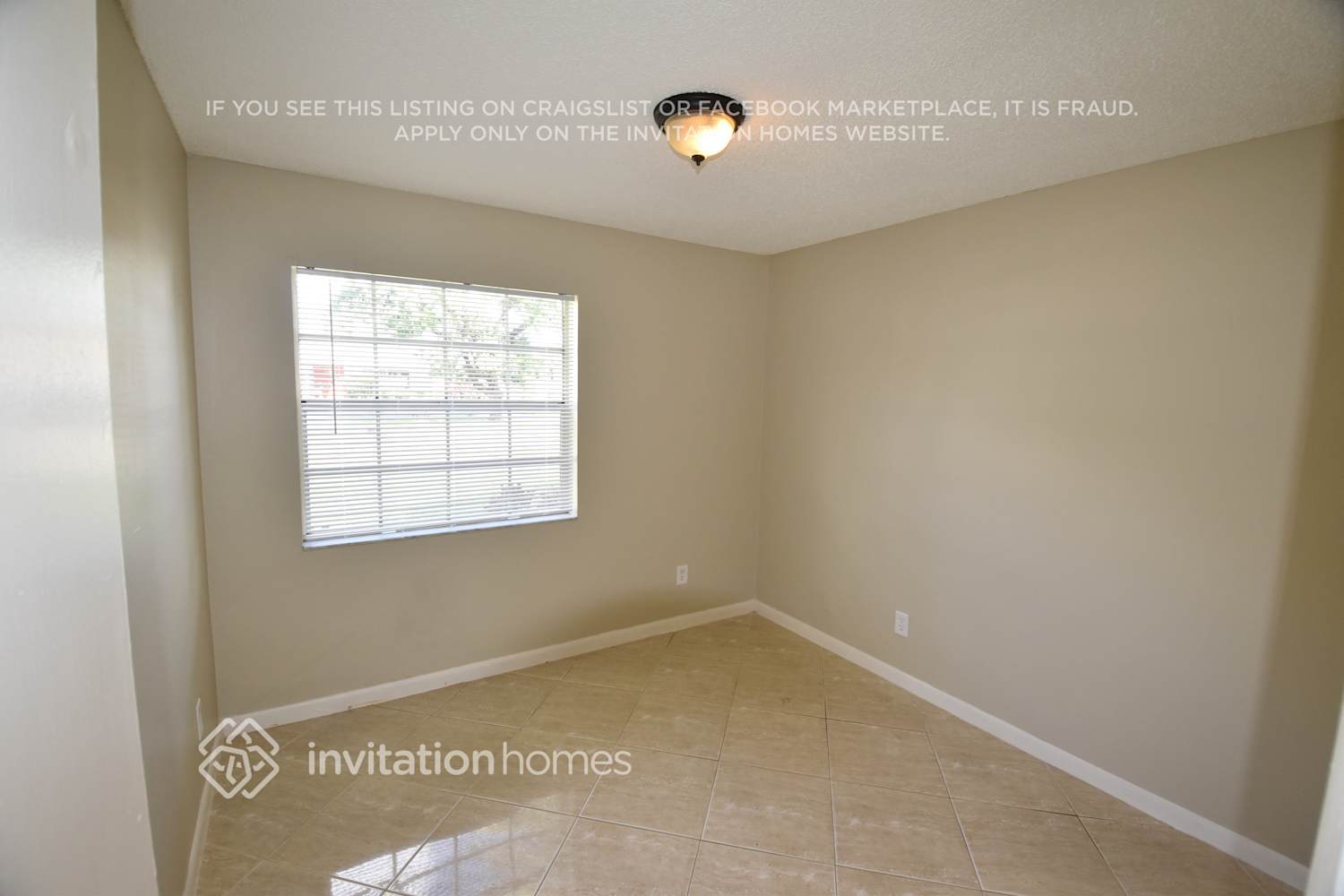 Building Photo - 7750 NW 45th Ct