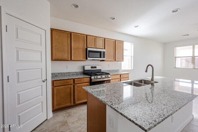 Building Photo - 26134 N 170th Ave