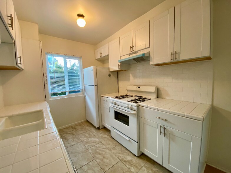 Building Photo - 2511 Abbot Kinney Blvd