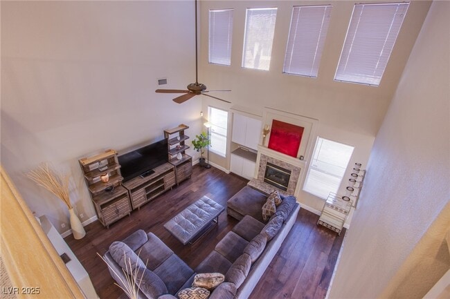 Building Photo - 3838 Erva St
