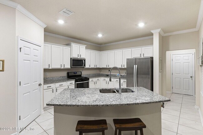 Building Photo - 439 Coastline Wy