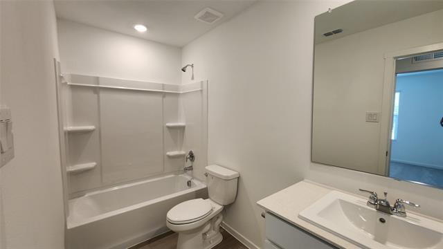Building Photo - 11312 Rodeo Dr