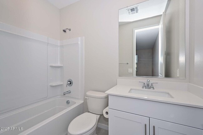 Building Photo - 17619 W Monroe St