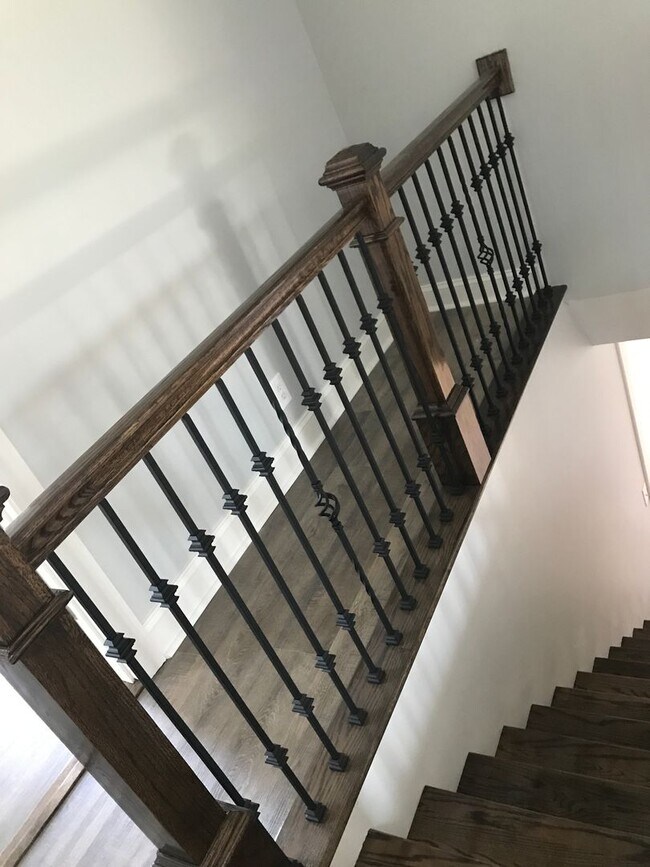 Building Photo - 1001 S 8th St