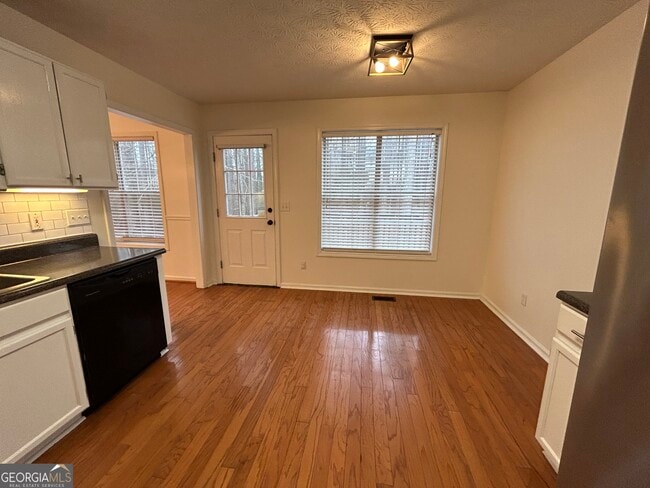 Building Photo - 7065 Wessex Way