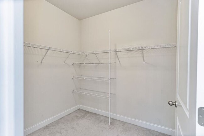 Building Photo - 110 Northwild Dr