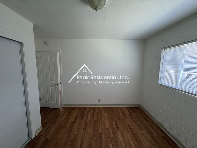 Building Photo - Charming 2bd/1ba Duplex near 47th Ave & Hwy 99