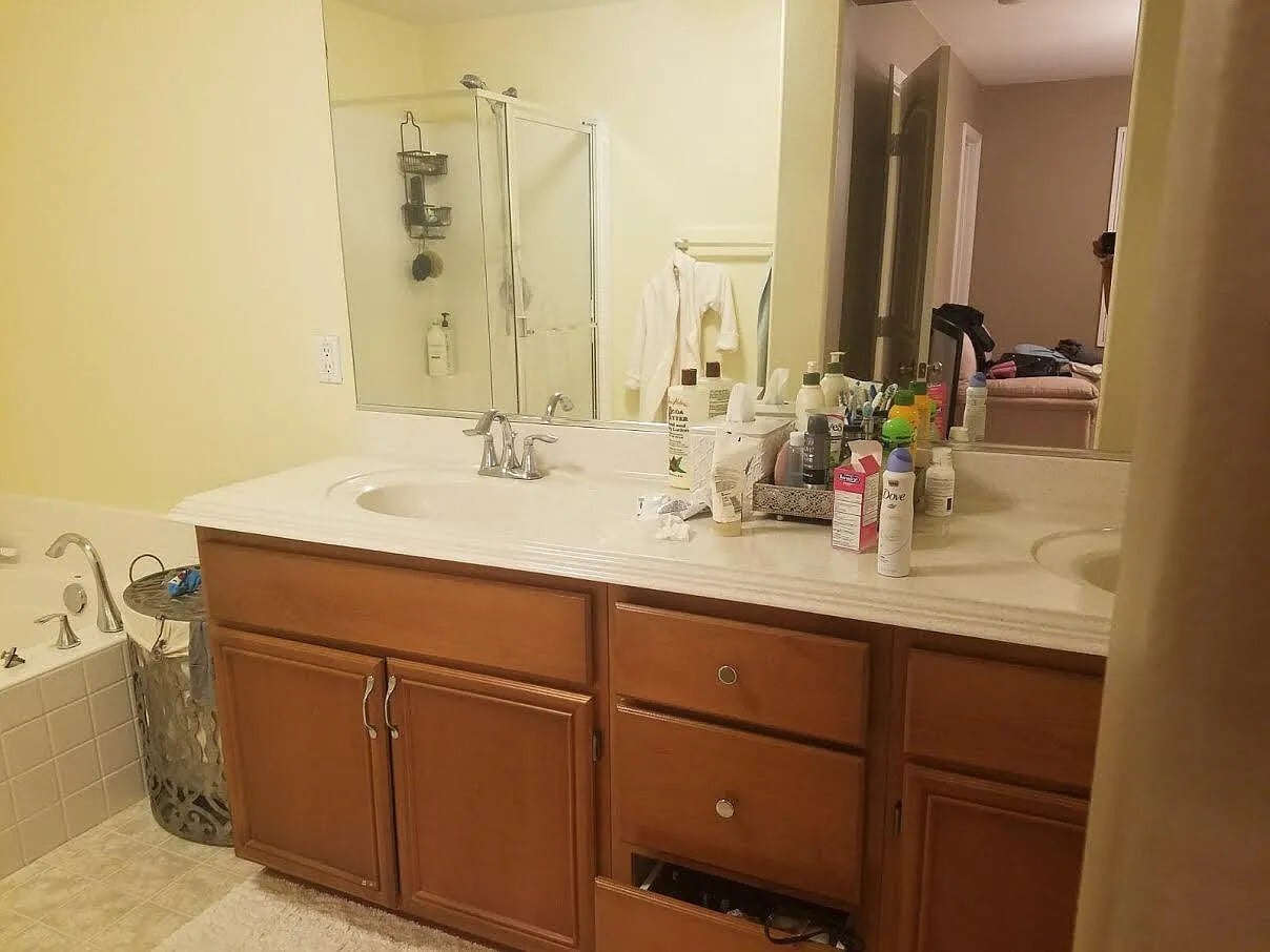 Building Photo - 3030 N Torrey Pine Ln